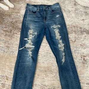 AmericanEagle Super Stretch High waisted mediumwashed ripped jeans. Short length